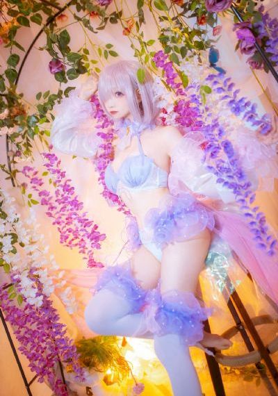 美女被强行揉小内内憋尿_BD英语在线观看高清