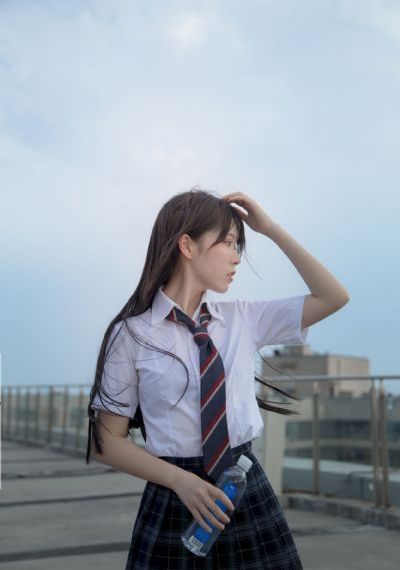 2021精品国产自在现线看_完整版电影在线观看