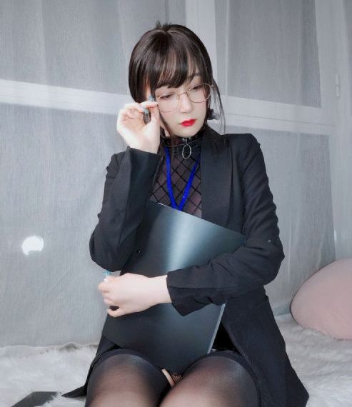 欧美怡红院免费的视频在线_720免费观看