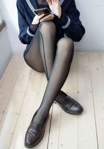 大学生美女毛片免费视频_BD国语日本电影免费