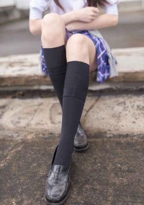 人人妻碰人人免费_BD英语高清视频观看