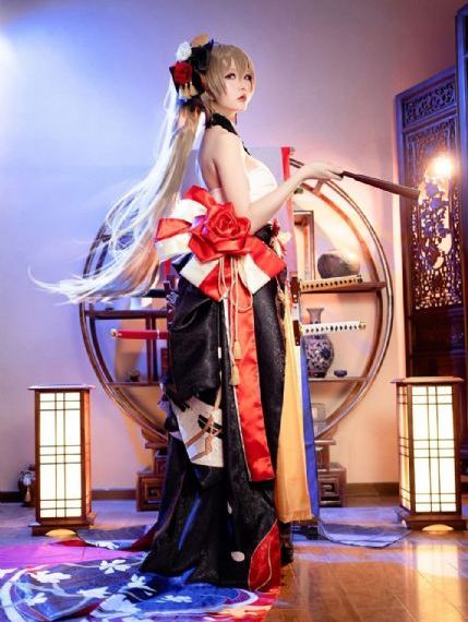 色偷偷888欧美精品久久久_短视频完整无删减版