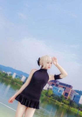 欧美裸体xxxxbbb_蓝光免费电视剧